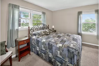 11605 W Mount Vernon Ave, Wauwatosa, WI 53226 - Photo 13