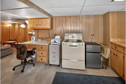 11605 W Mount Vernon Ave, Wauwatosa, WI 53226 - Photo 25
