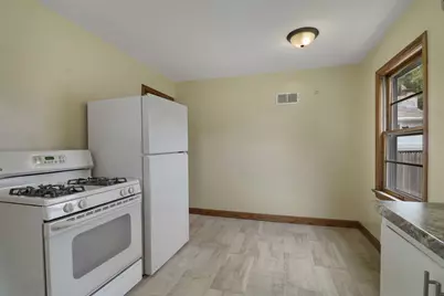 5237  35th Ave, Kenosha, WI 53144 - Photo 7