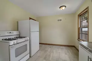 5237 35th Ave, Kenosha, WI 53144 - Photo 7