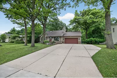9015 S 84th St, Franklin, WI 53132 - Photo 39