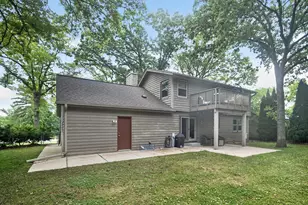 9015 S 84th St, Franklin, WI 53132 - Photo 37