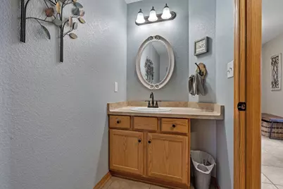 W231N7902  Martin Ct, Sussex, WI 53089 - Photo 23