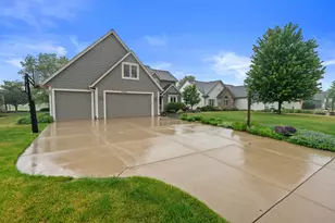 W231N7902 Martin Ct, Sussex, WI 53089 - Photo 47