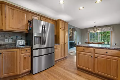 W231N7902  Martin Ct, Sussex, WI 53089 - Photo 7