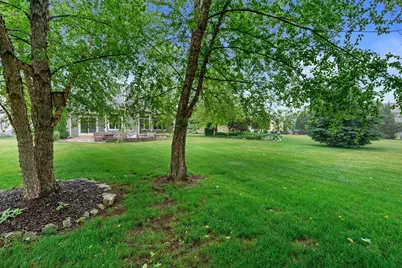 W231N7902  Martin Ct, Sussex, WI 53089 - Photo 45
