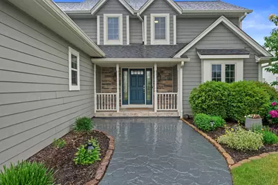 W231N7902  Martin Ct, Sussex, WI 53089 - Photo 3