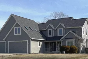 W231N7902 Martin Ct, Sussex, WI 53089 - Photo 1