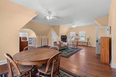 703 N 6th St, Manitowoc, WI 54220 - Photo 47