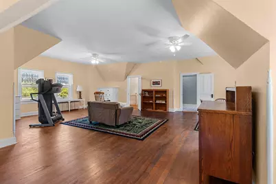 703 N 6th St, Manitowoc, WI 54220 - Photo 49