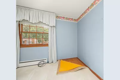 2828 N 122nd St, Wauwatosa, WI 53222 - Photo 23