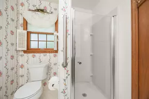 2828 N 122nd St, Wauwatosa, WI 53222 - Photo 25