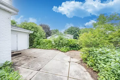 2828 N 122nd St, Wauwatosa, WI 53222 - Photo 41
