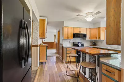 8508  Fox River Rd, Racine, WI 53185 - Photo 11