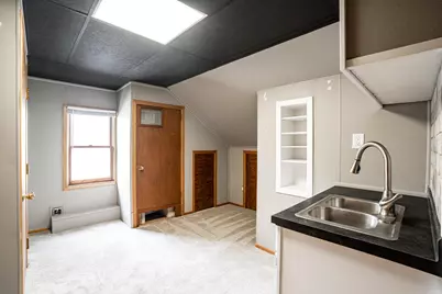 1015 S 76th St, West Allis, WI 53214 - Photo 23