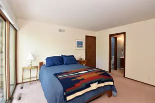 104 Woodfield Ct, Racine, WI 53402 - Photo 17