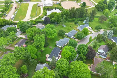 N88W6311  Willowbrooke Dr, Cedarburg, WI 53012 - Photo 33