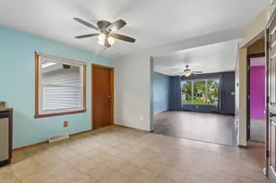 3414 Oakwood Dr, Racine, WI 53406 - Photo 13