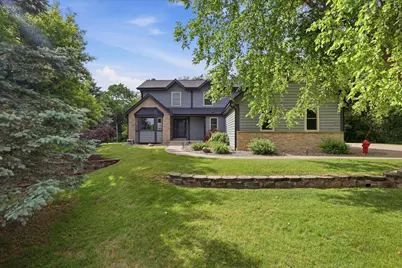 W280N8123  Black Diamond Ct, Merton, WI 53029 - Photo 1
