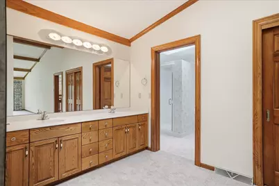 790  Garrison Ct, Delafield, WI 53018 - Photo 27