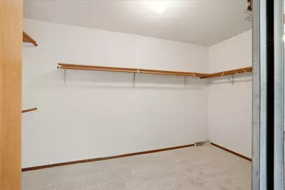 790  Garrison Ct, Delafield, WI 53018 - Photo 23