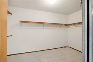 790 Garrison Ct, Delafield, WI 53018 - Photo 23