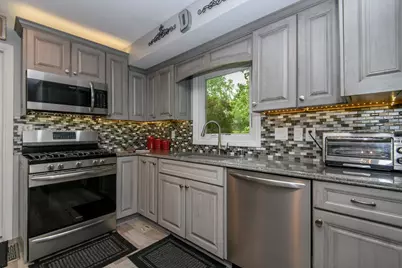 N110W15845  Catskill Ln, Germantown, WI 53022 - Photo 11
