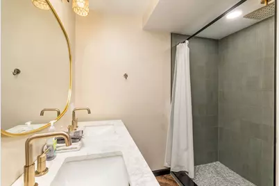 1030 W Riverview Dr, Glendale, WI 53209 - Photo 19