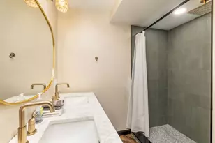 1030 W Riverview Dr, Glendale, WI 53209 - Photo 19
