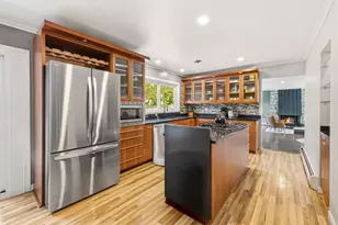 1030 W Riverview Dr, Glendale, WI 53209 - Photo 5