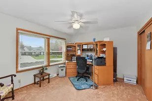211 E Alta Loma Cir, Thiensville, WI 53092 - Photo 15
