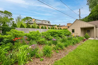 3445 N Lake Dr, Milwaukee, WI 53211 - Photo 41
