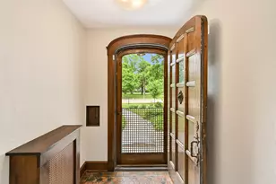 3445 N Lake Dr, Milwaukee, WI 53211 - Photo 3