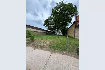 1113  3rd St, La Crosse, WI 54601 - Photo 1