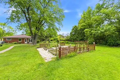 5751 S 22nd St, Milwaukee, WI 53221 - Photo 29