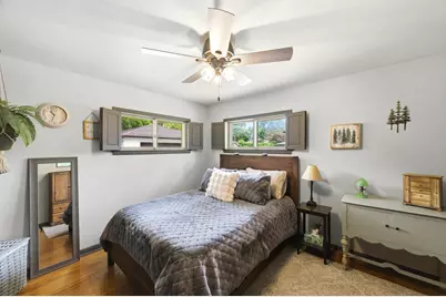 5751 S 22nd St, Milwaukee, WI 53221 - Photo 13