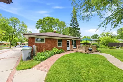 5751 S 22nd St, Milwaukee, WI 53221 - Photo 25
