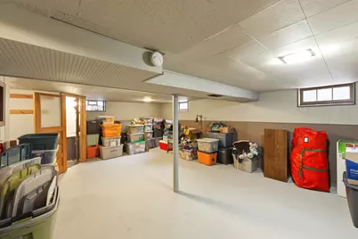 5751 S 22nd St, Milwaukee, WI 53221 - Photo 19