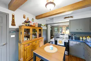 5751 S 22nd St, Milwaukee, WI 53221 - Photo 9