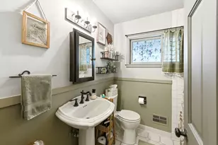 5751 S 22nd St, Milwaukee, WI 53221 - Photo 11