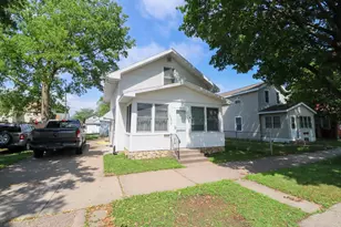 1520 11th St, La Crosse, WI 54601 - Photo 1