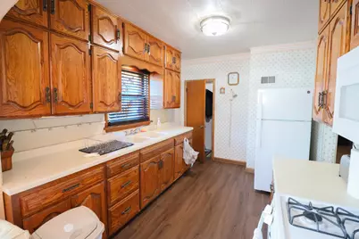 1520  11th St, La Crosse, WI 54601 - Photo 7