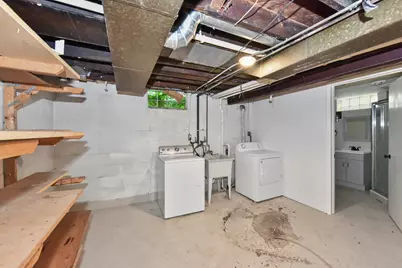 10918 W Wells St, Wauwatosa, WI 53226 - Photo 19