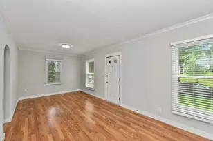 10918 W Wells St, Wauwatosa, WI 53226 - Photo 5