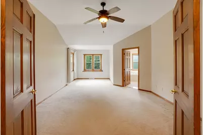 940  Bartlett Dr, Oconomowoc, WI 53066 - Photo 11