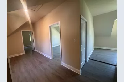 2429 N 8th St, Milwaukee, WI 53206 - Photo 9