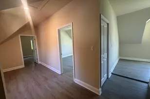 2429 N 8th St, Milwaukee, WI 53206 - Photo 9