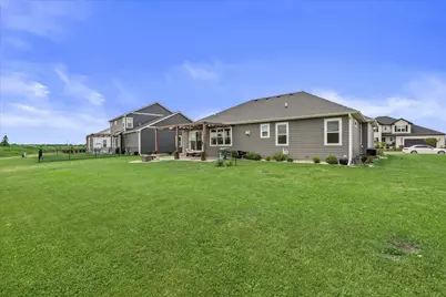 35077  Yahara Dr, Summit, WI 53066 - Photo 5