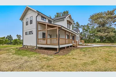 W541  Madison Ave, Ixonia, WI 53036 - Photo 27