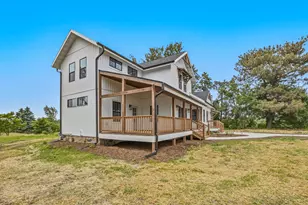 W541 Madison Ave, Ixonia, WI 53036 - Photo 27